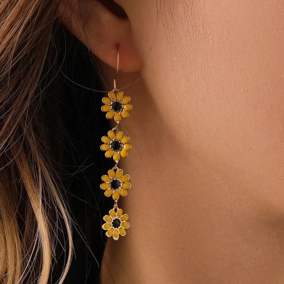 The Secret Pine Jewelry - *LUMI* Gold x Yellow Black Daisy Fashion Flower Dangle Earrings